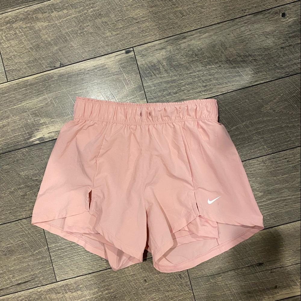 womens athletic shorts